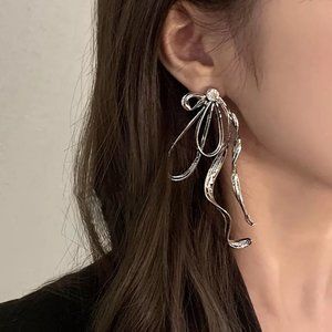 Creative multi-layer streamer metal earrings for women